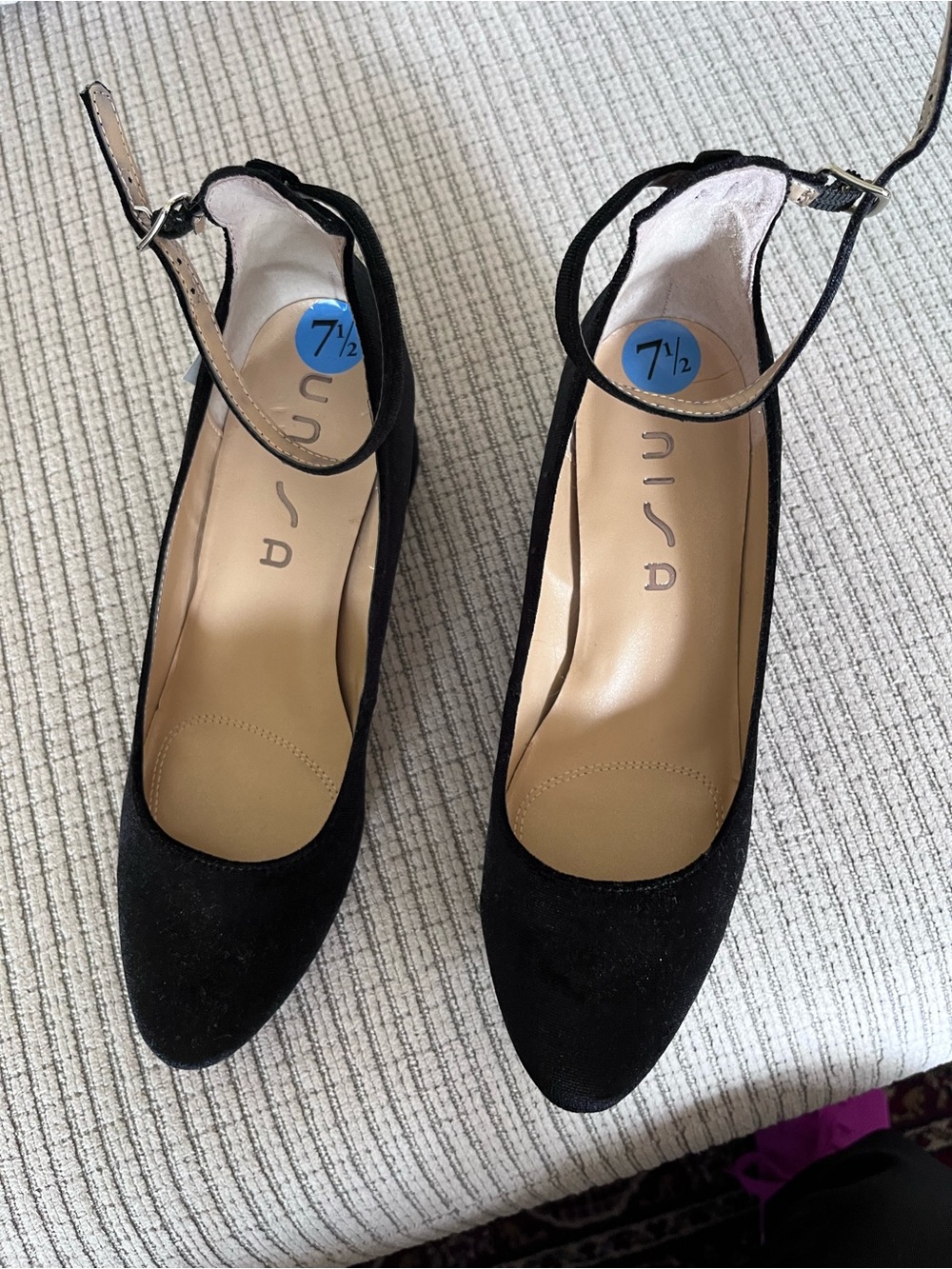 Unisa NWT Size 7.5 BlackVelvet Ankle-Strap Pumps with Block Heel
